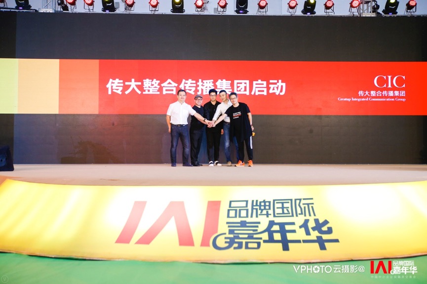 vbox9112__69U5531_155107_small.JPG